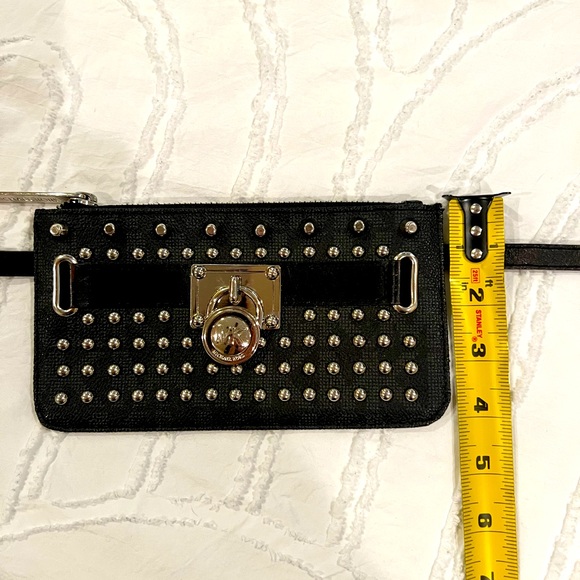 Michael Kors Black Leather Logo Lock Studded front purse/Fanny pack belt - Picture 6 of 11